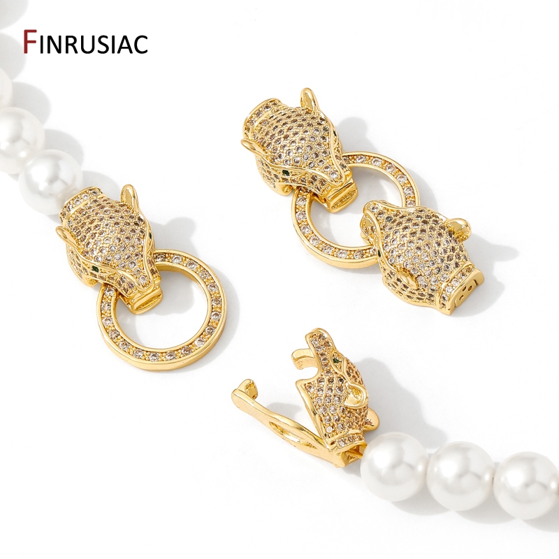 Pearl Necklace - ทองเหลืองชุบทอง 18K ประดับเพชรซิคอน รูปหัวเสือดาว ตัวล็อคแบบมุก สำหรับเครื่องประดับ