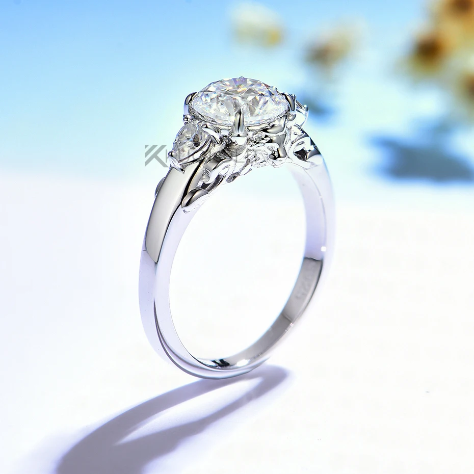 Moissanite Ring - แหวนมอยซาไนต์ทรงกลม 7.5 มม. D VVS1 Lion