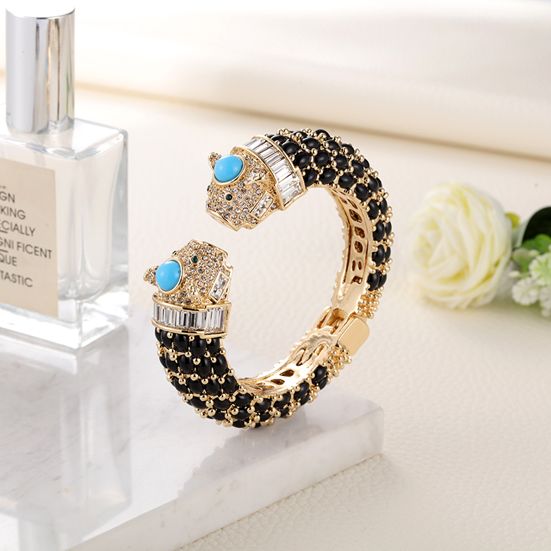กำไลข้อมือรูปสัตว์ Sally's Par - Paradise Jewelry & Watches Llc Miami บทวิจารณ์และราคา