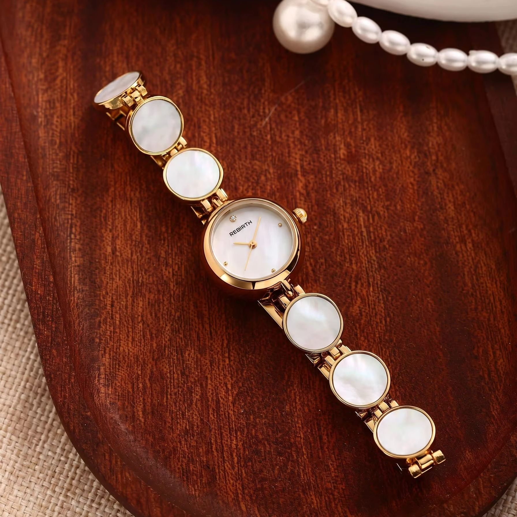 นาฬิกาควอตซ์ผู้หญิงสุดหรูหราปร - Jewelry Like Watches บทวิจารณ์และราคา