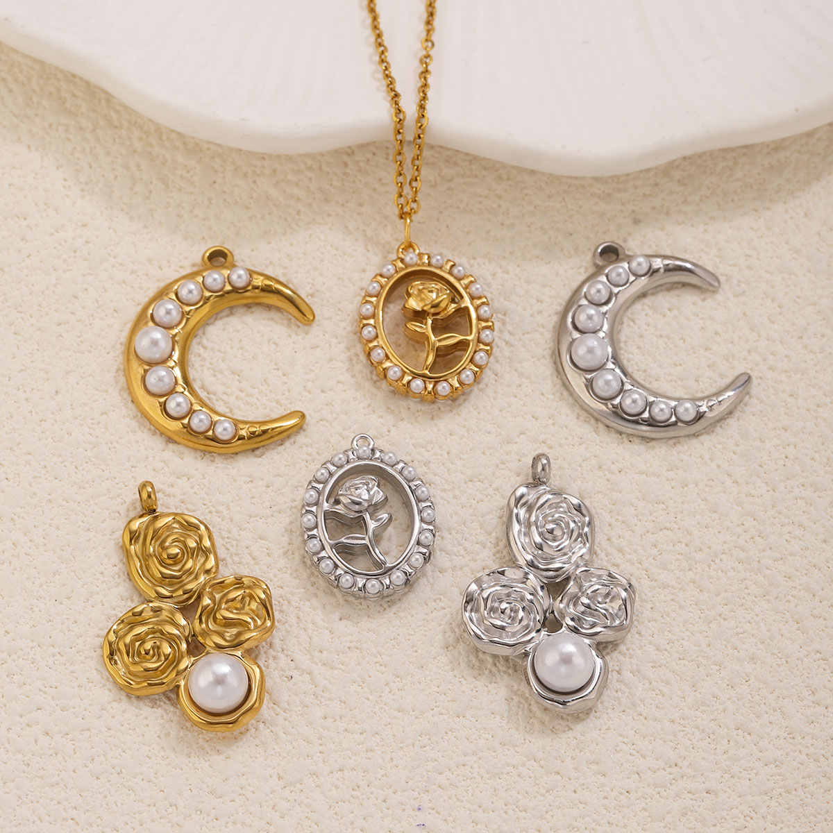 จี้รูปพระจันทร์และดอกกุหลาบประ - Rose Gold Bracelet บทวิจารณ์และราคา