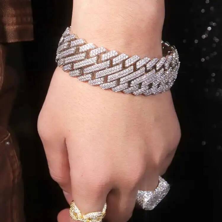 Yu Ying อัญมณีออกแบบที่ไม่ซ้ํา - Icebox Jewelry Watches บทวิจารณ์และราคา