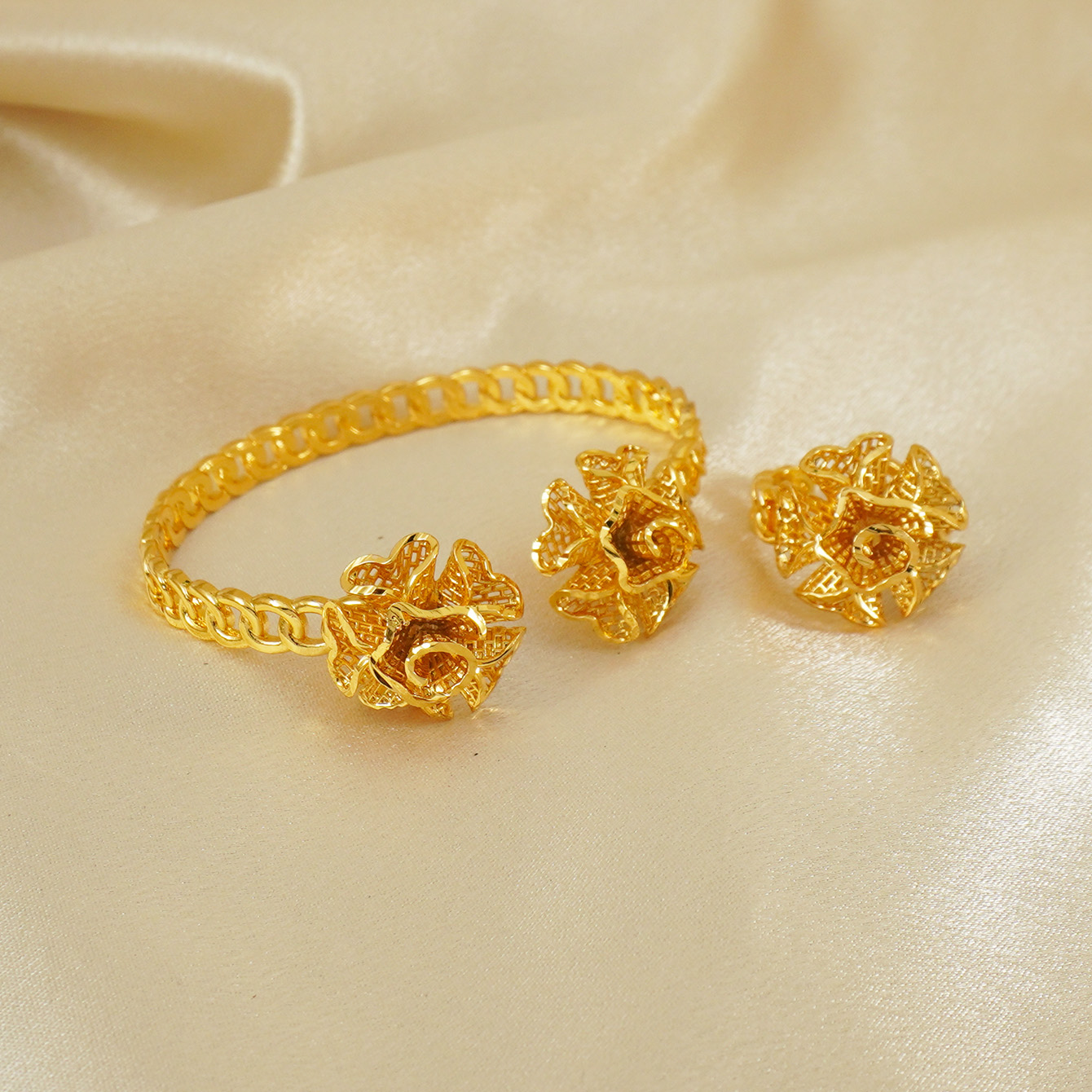 สร้อยข้อมือทองแดงชุบทองที่ขายด - Best Jewelry Watches Women บทวิจารณ์และราคา