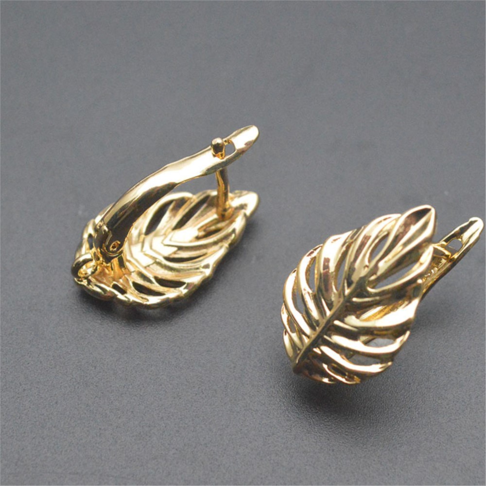 ต่างหูแบบตะขอเกี่ยวรูปใบไม้ ชุ - Gold Plated Ring บทวิจารณ์และราคา